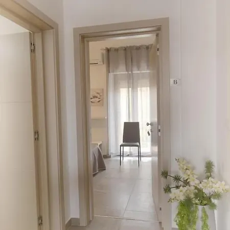 Casa Lucia بيت ضيافة أولبيا