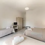 Casa Lucia 招待所 3*