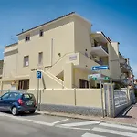 Casa Lucia 招待所 3*